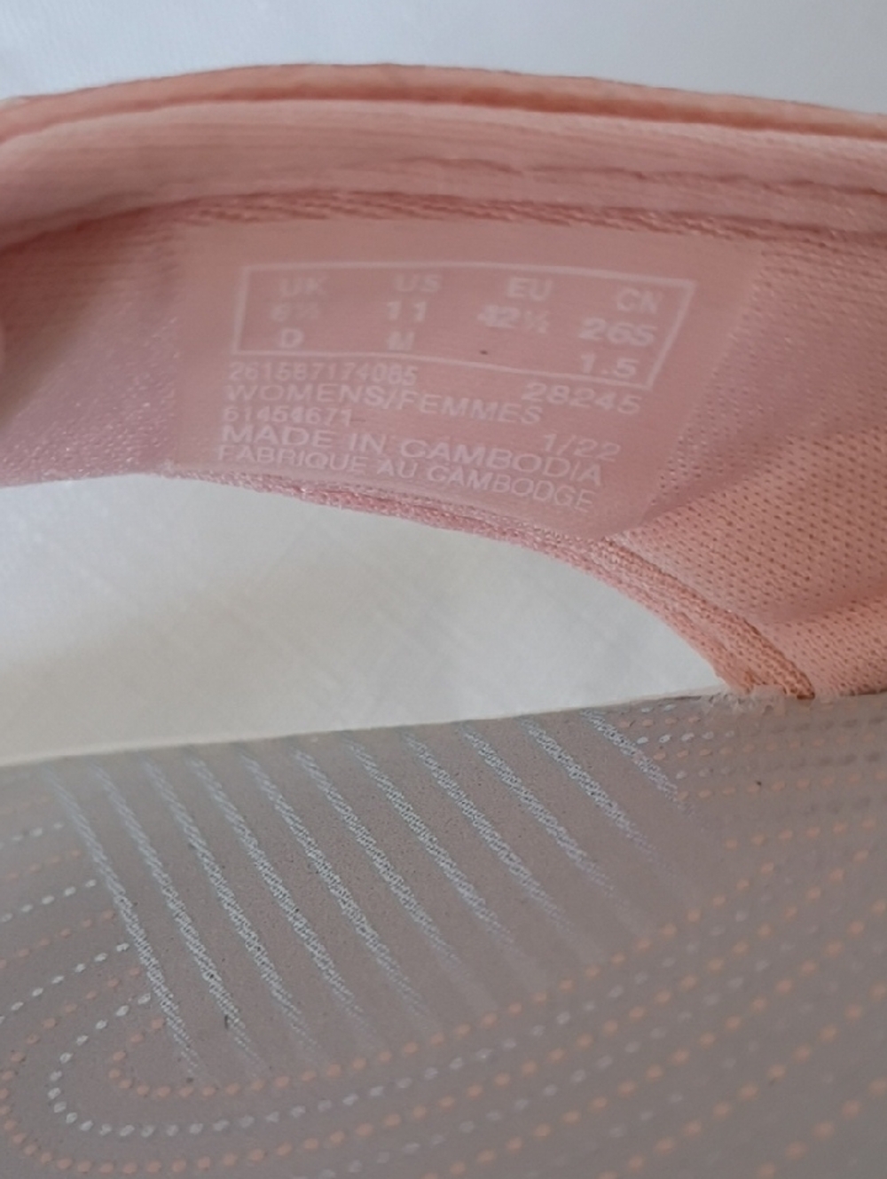 Clarks Women's Light Pink Toe-Post Sandals Size 11 - Picture 7 of 9